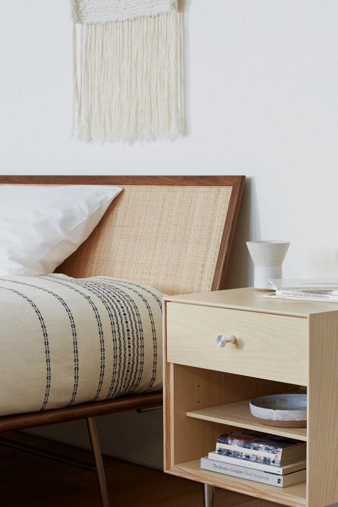 Nelson Thin Edge Bedside Table - Image 10