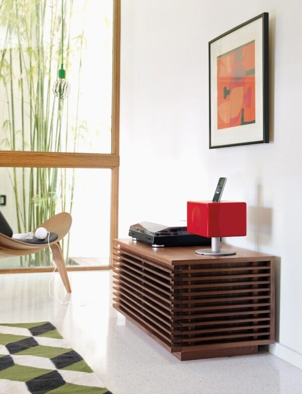 Line Media Console, 70"