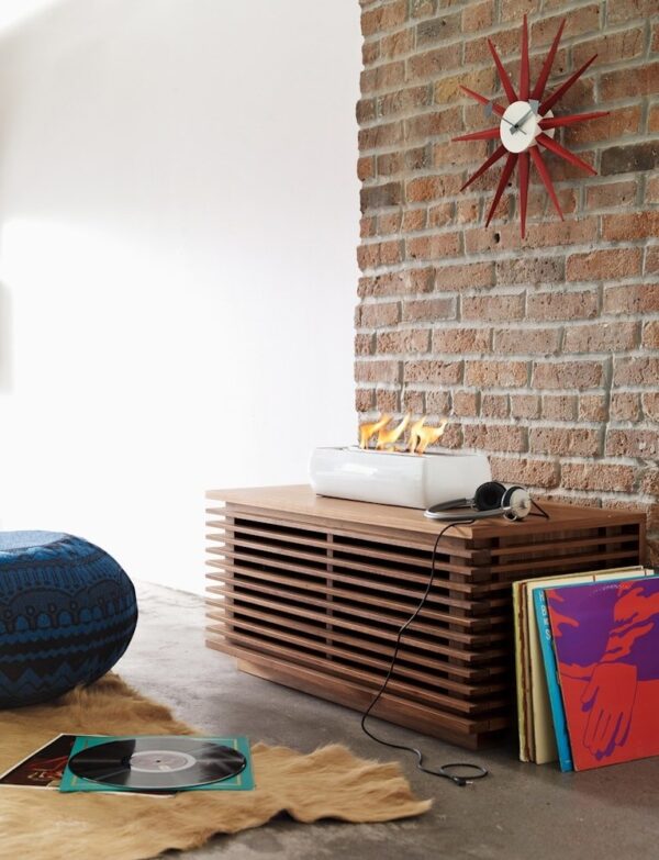 Line Media Console, 70"