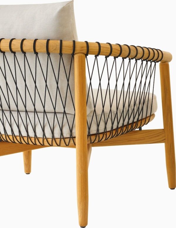 5920499000794615394 Crosshatch Outdoor Lounge Chair