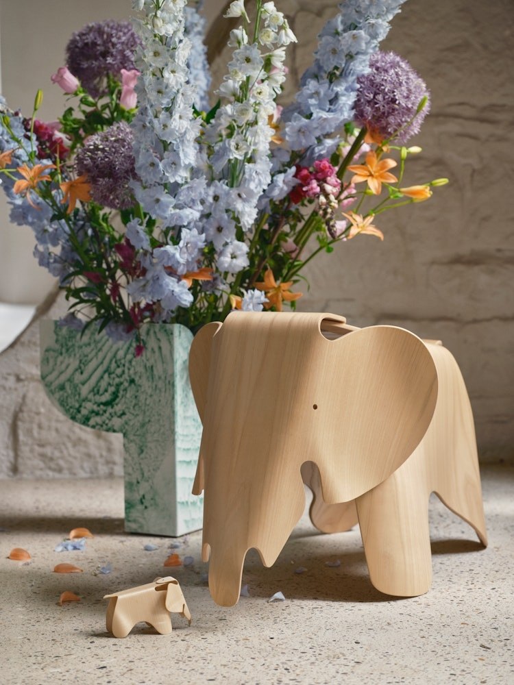 Eames Elephant - Image 10