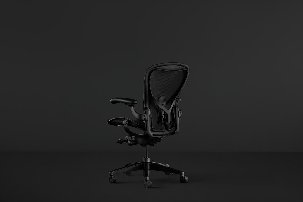 Aeron Gaming Chair - Image 2