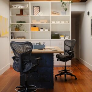 Mirra 2 Stool