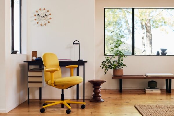 photo_5879636437127335180_y Asari Chair by Herman Miller, High Back