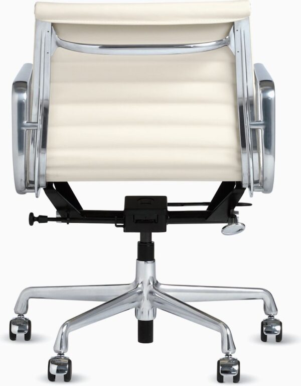 Eames Aluminum Group Chair, Management