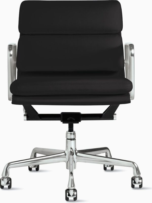 Eames Soft Pad Management Chair