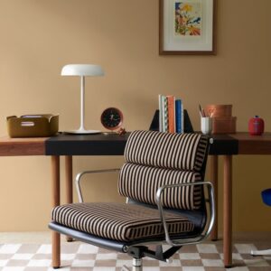 Eames Soft Pad Management Chair