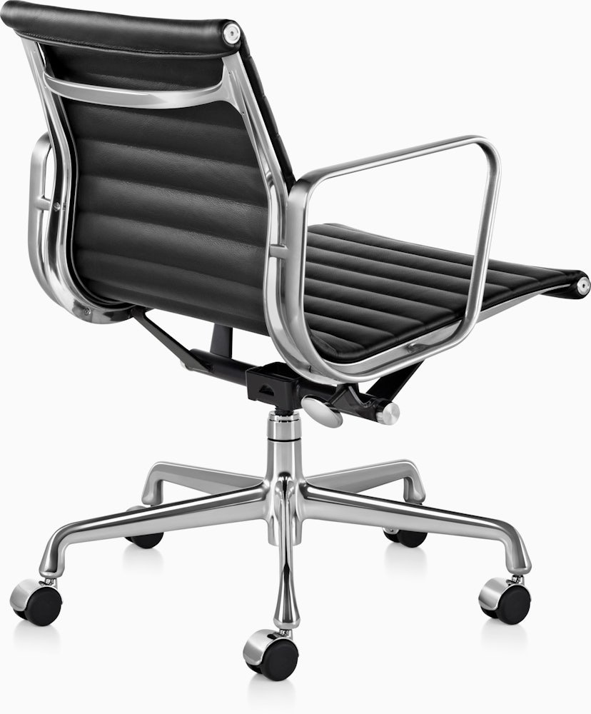 Eames Aluminum Group Chair, Executive - Image 2