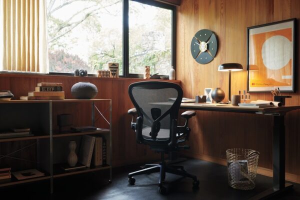 Renew Desk with Embedded Power