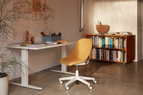 Motia Sit-to-Stand Desk, 29" x 46"