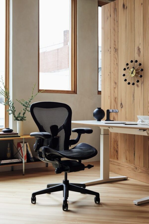 Renew Desk with Embedded Power