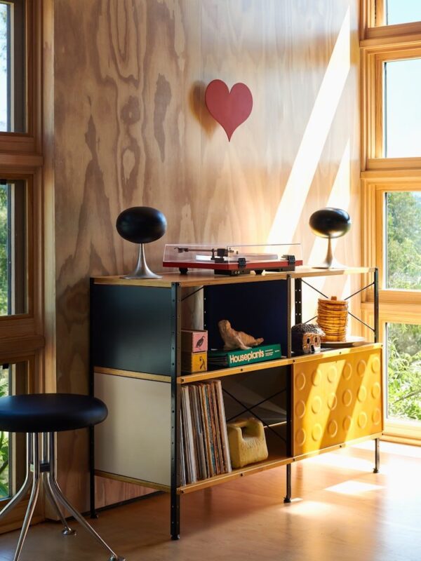 Eames Storage Unit, 4x2