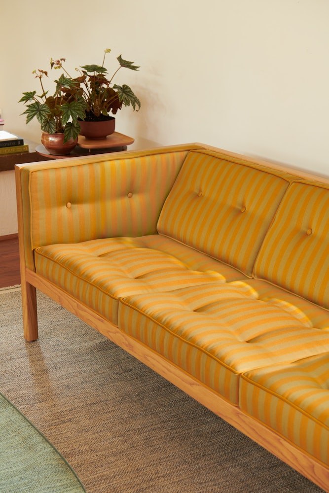 Cube Sofa 80" - Image 11