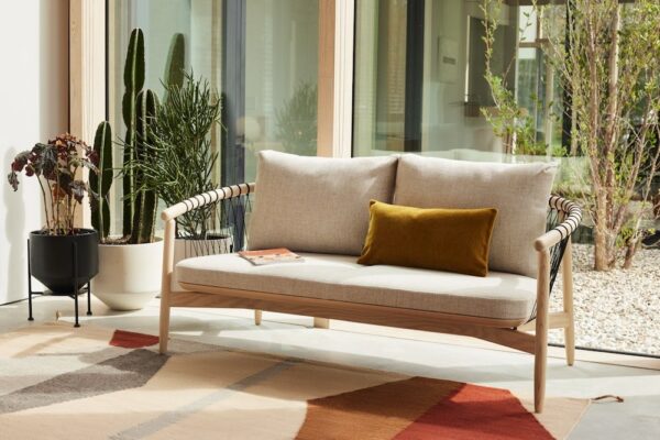 Crosshatch Settee