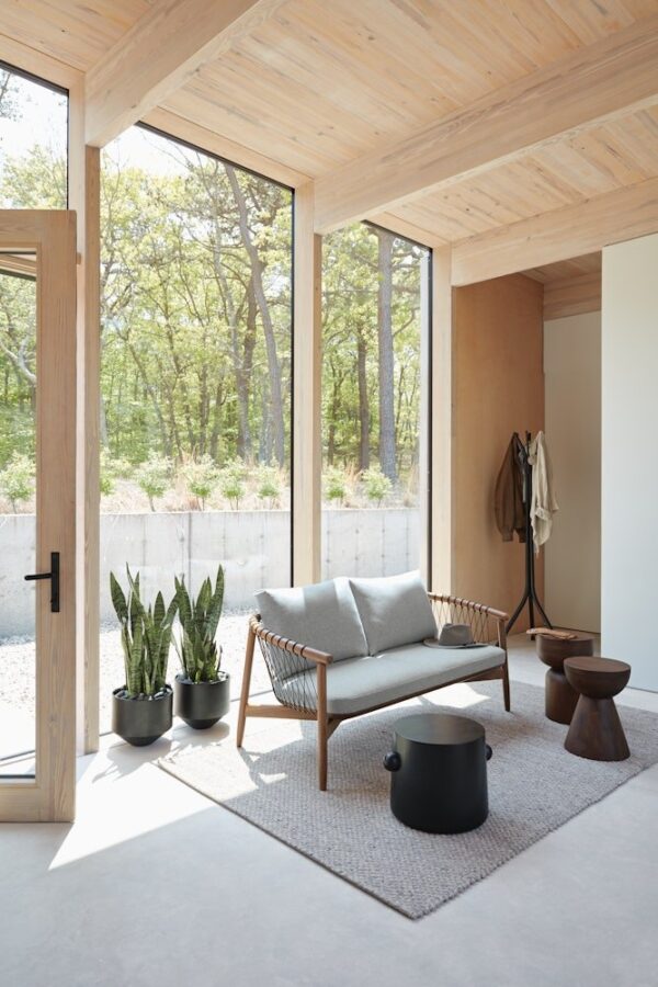 Crosshatch Settee