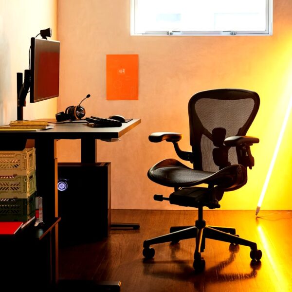 photo_5911066449453714790_y Aeron Gaming Chair
