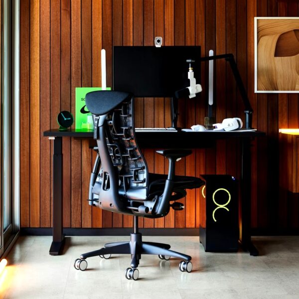 photo_5911066449453714856_y Embody Gaming Chair