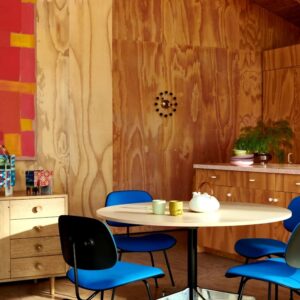 Eames Table, Round