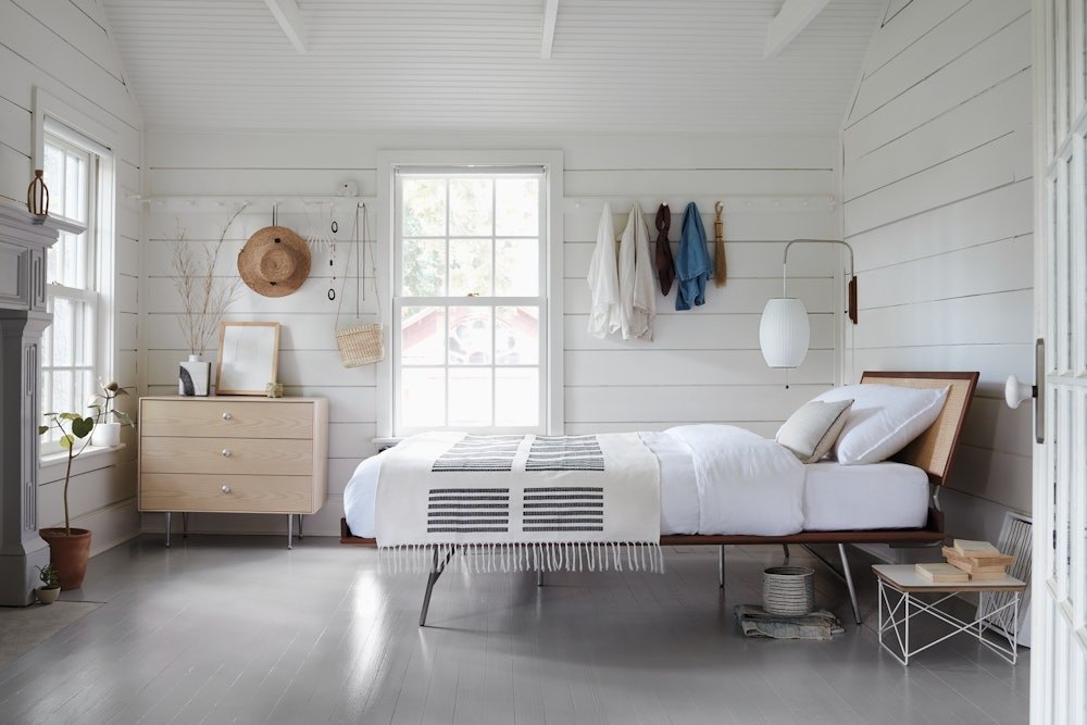 Nelson Thin Edge Bed, Veneer - Image 9