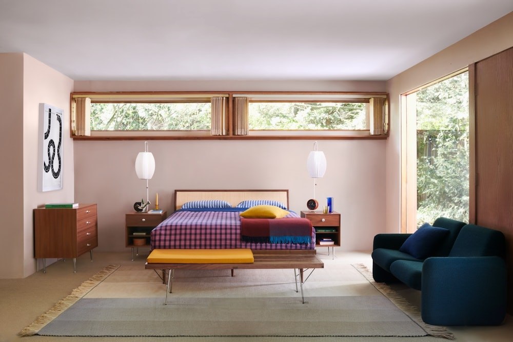 Nelson Thin Edge Bed, Taper Leg - Image 3