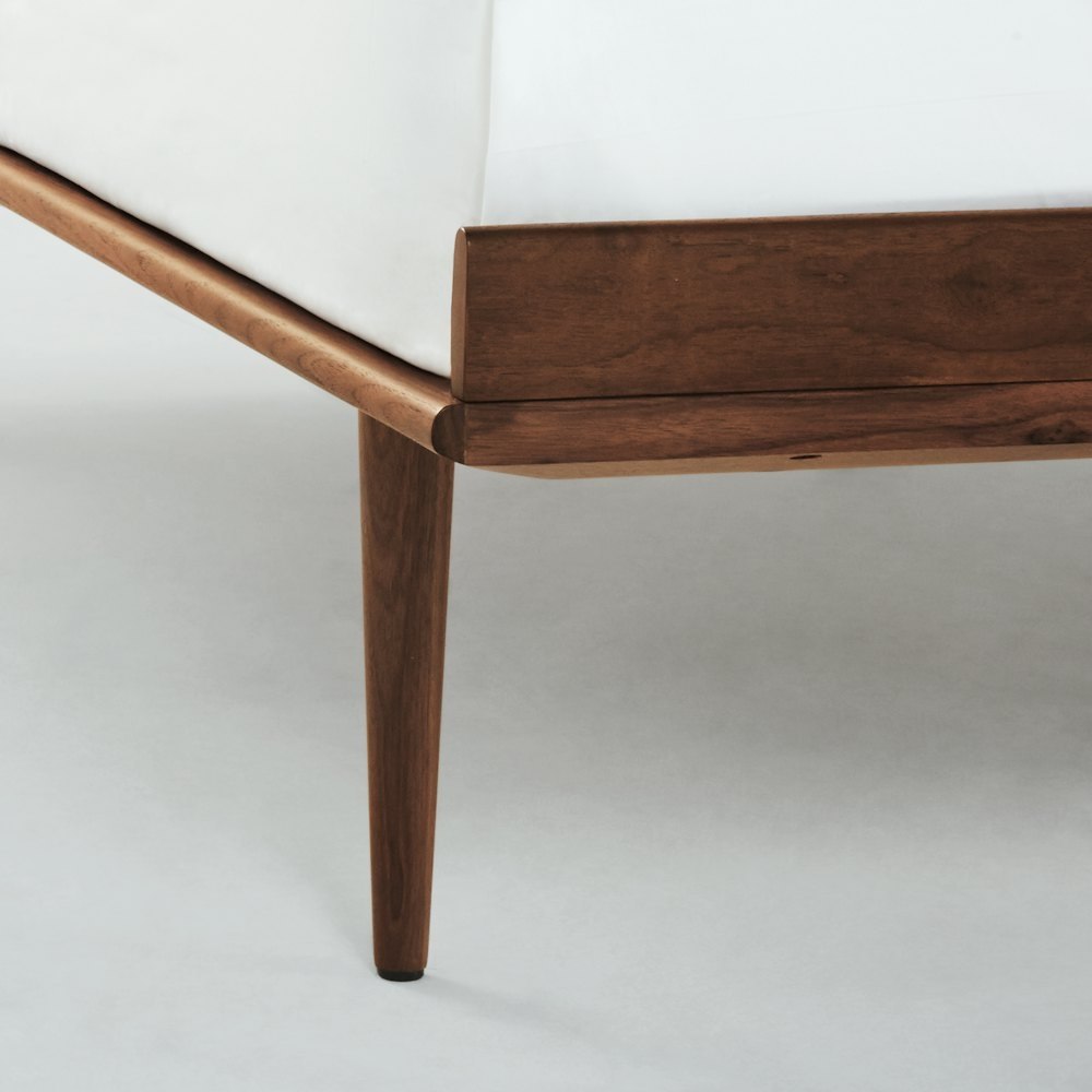 Nelson Thin Edge Bed, H Frame Leg - Image 6